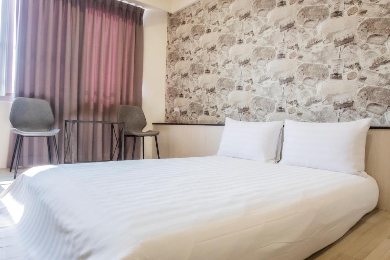 Key We Go Hotel 奇遇果人文旅店 Tainan Buitenkant foto