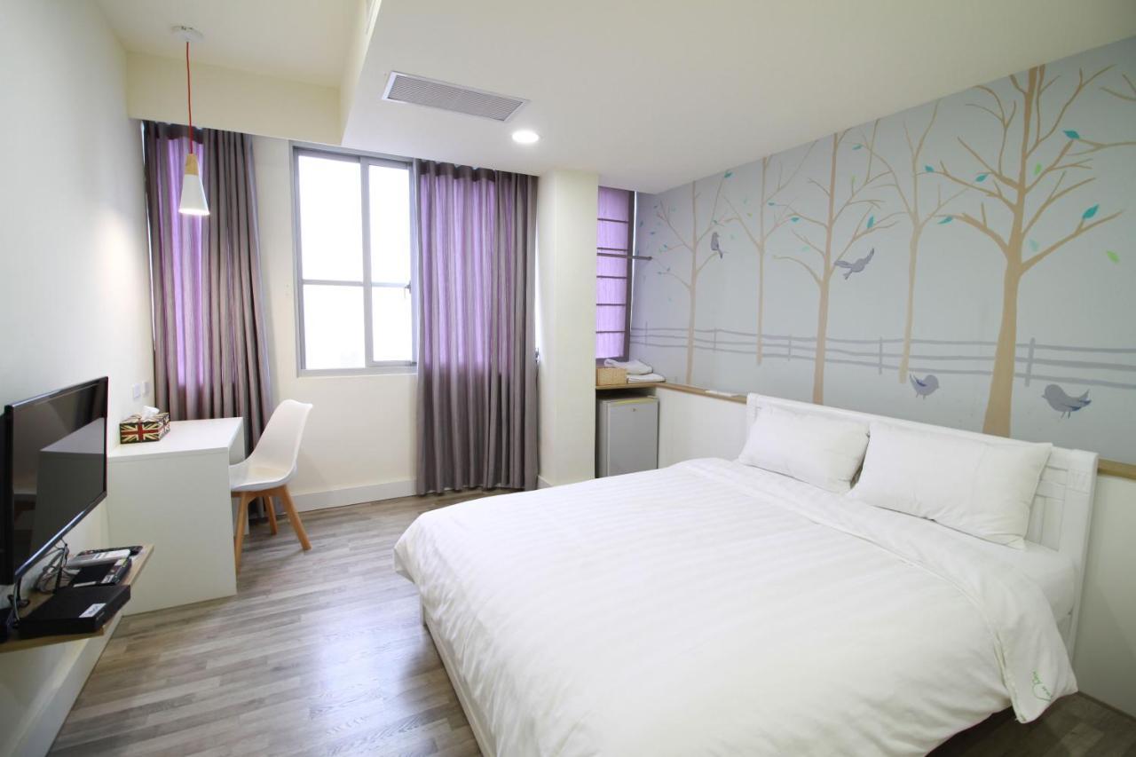 Key We Go Hotel 奇遇果人文旅店 Tainan Buitenkant foto