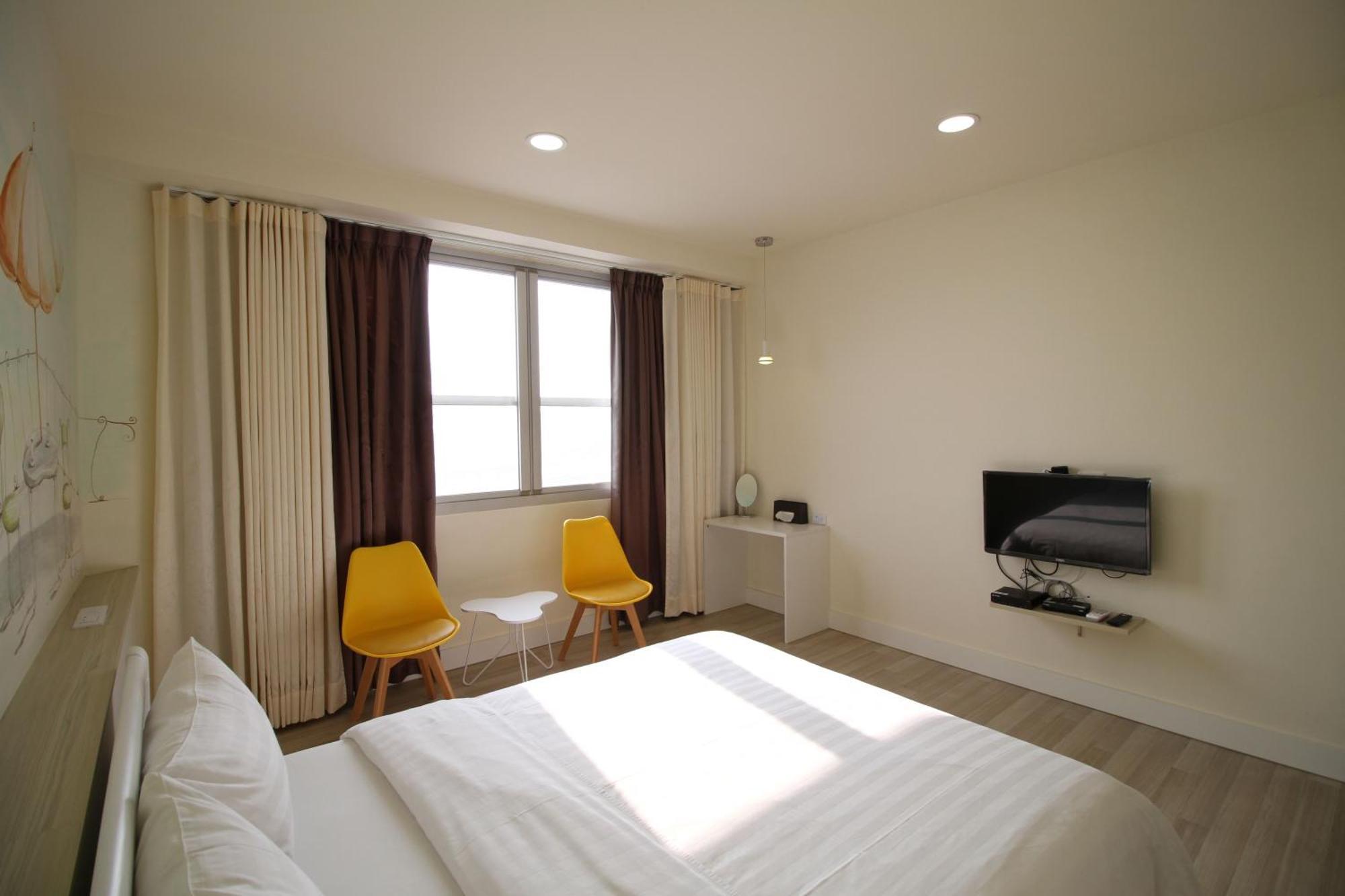 Key We Go Hotel 奇遇果人文旅店 Tainan Buitenkant foto