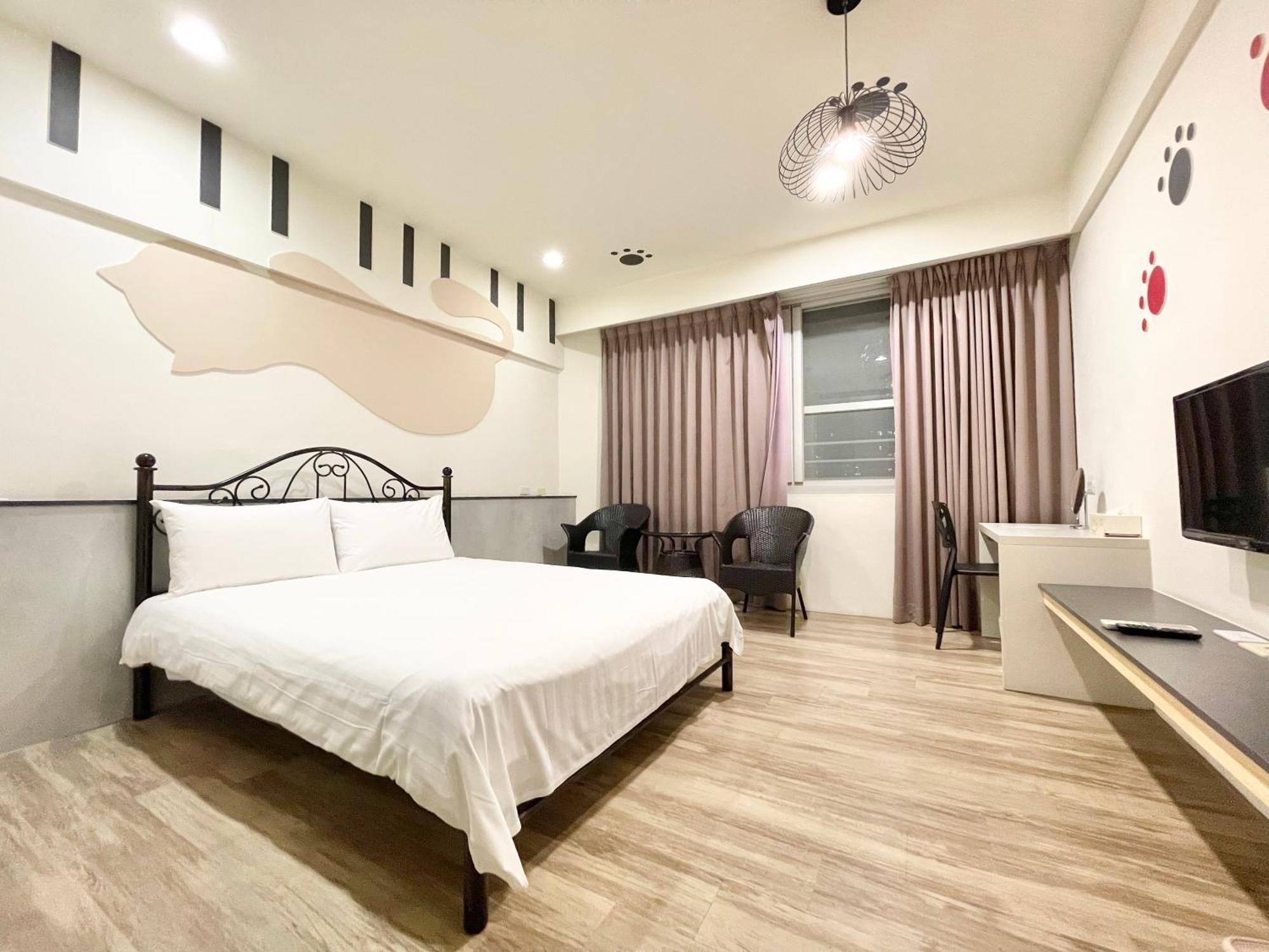 Key We Go Hotel 奇遇果人文旅店 Tainan Buitenkant foto