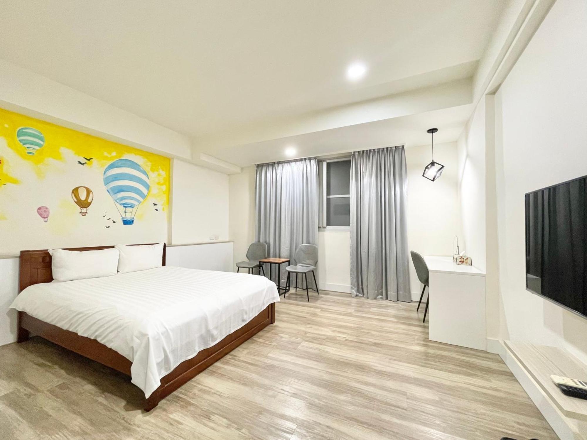 Key We Go Hotel 奇遇果人文旅店 Tainan Buitenkant foto